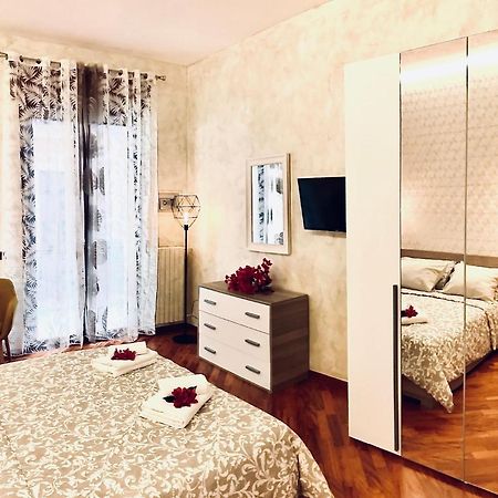 Salerno Historic Center Lovely Flat מראה חיצוני תמונה