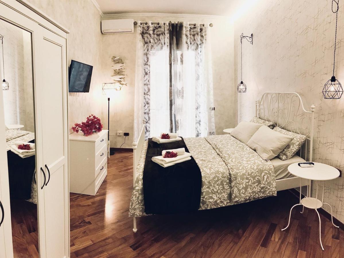 Salerno Historic Center Lovely Flat מראה חיצוני תמונה